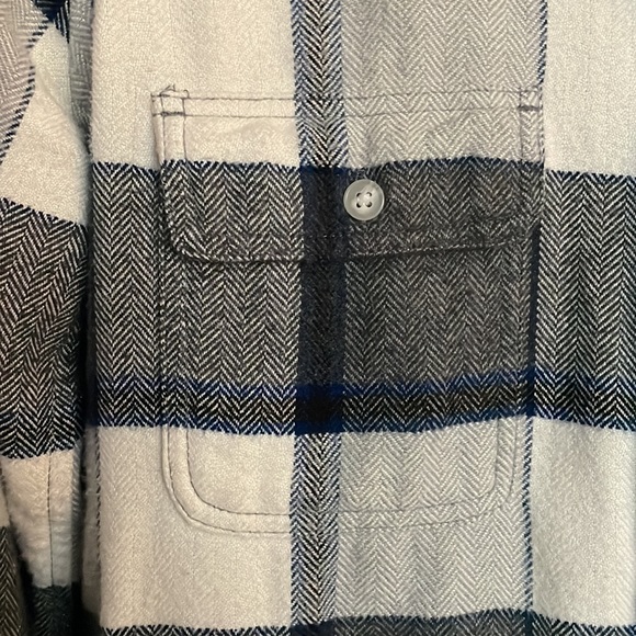 American Eagle Plaid Flannel - Picture 4 of 5